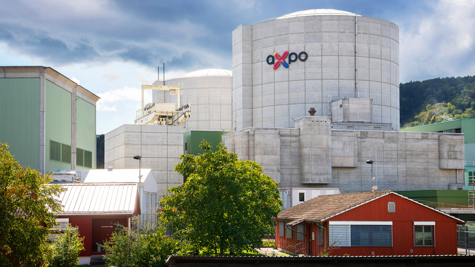 Kernkraftwerk Beznau mit Reaktor und Gebäuden