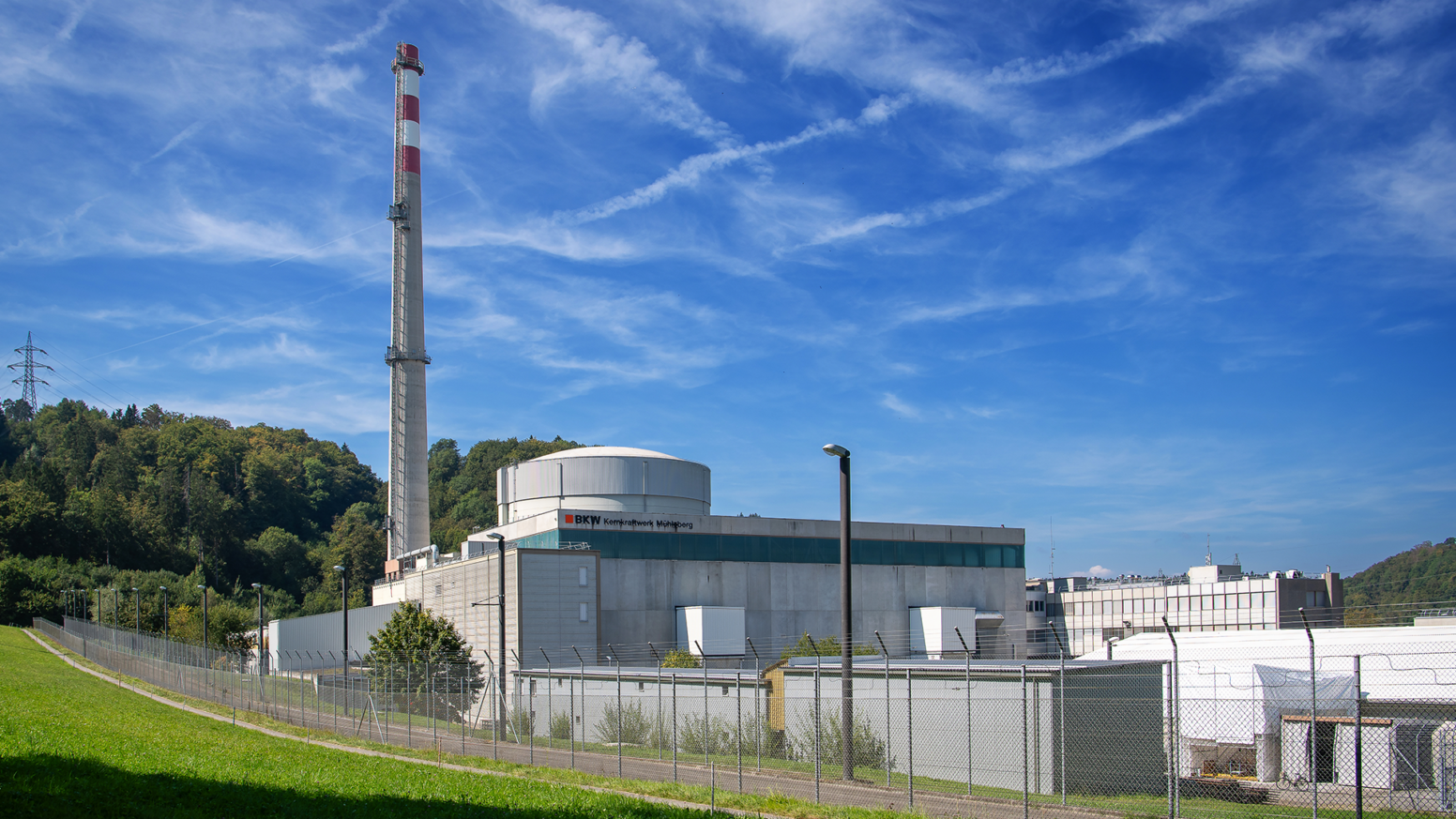 Kernkraftwerk Mühleberg mit Zufahrt