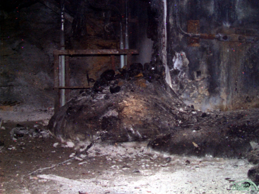 Più del 95 percento della massa dei materiali combustibili si trova ancora nell'edificio del reattore del blocco 4 (fonte: http://chnpp.gov.ua)